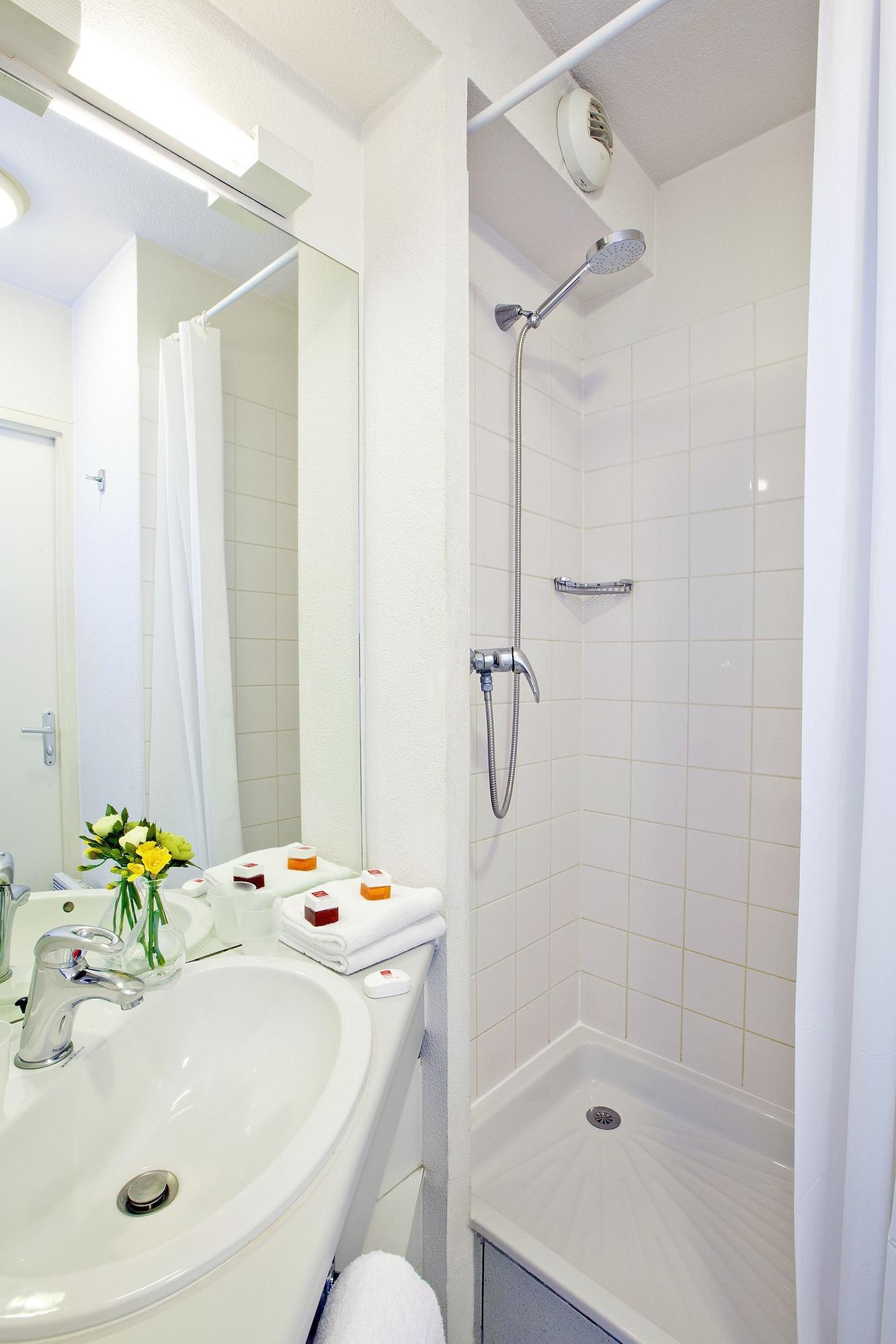 Sejours & Affaires Tours Leonard De Vinci Aparthotel Buitenkant foto